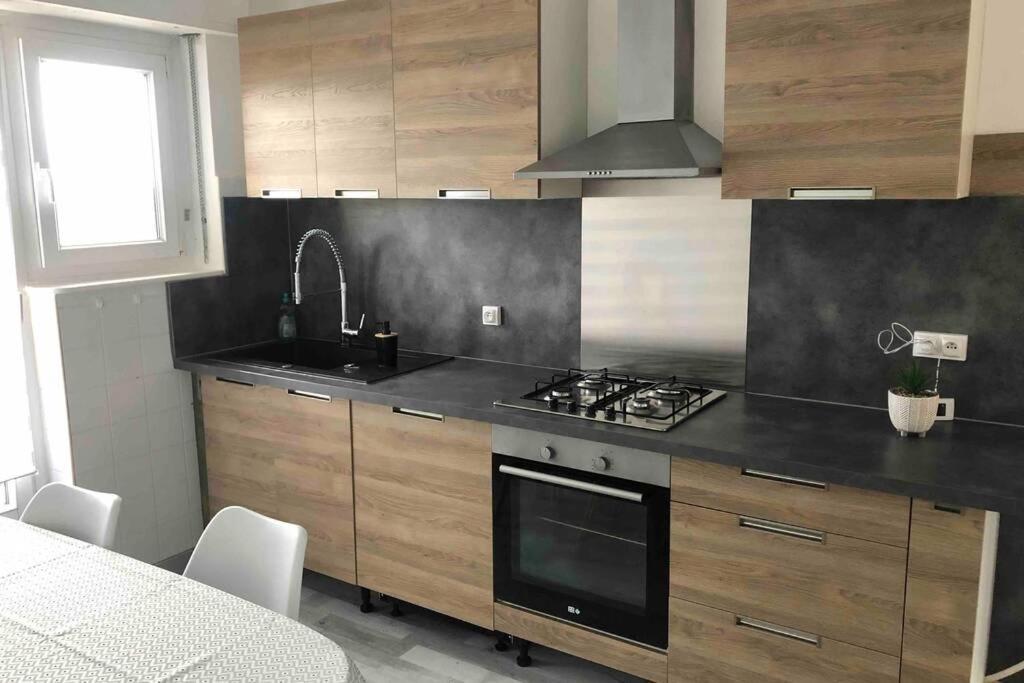 Tres Bel Appartement F4 Proche Gare Riedisheim Eksteriør bilde